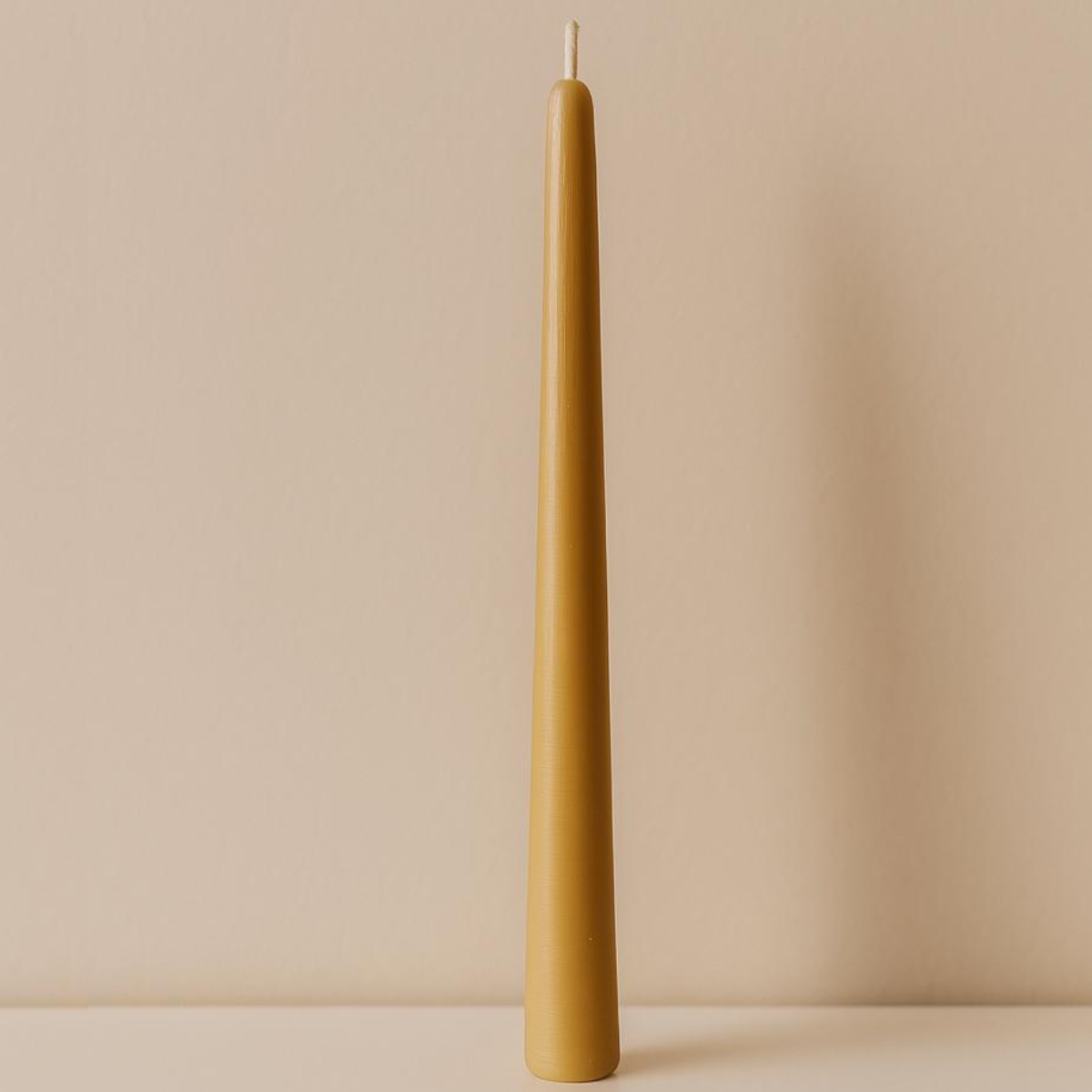 Bougie Chandelle en Cire d’Abeille – Lumière pure & élégance naturelle Sacred Moment